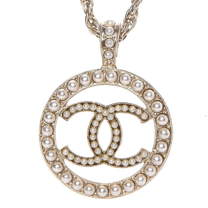 Chanel Pearl CC Medallion Necklace Gold 4 of 6