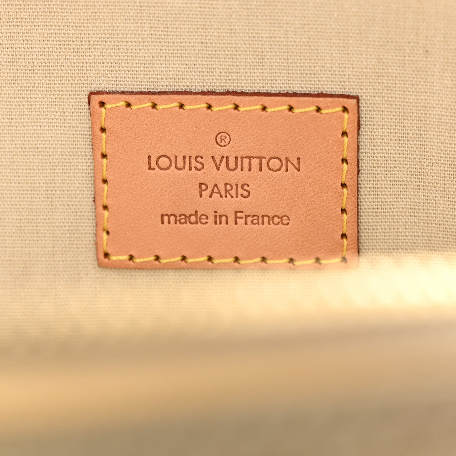 Louis Vuitton Vernis Alma PM Blanc Corail 6 of 13