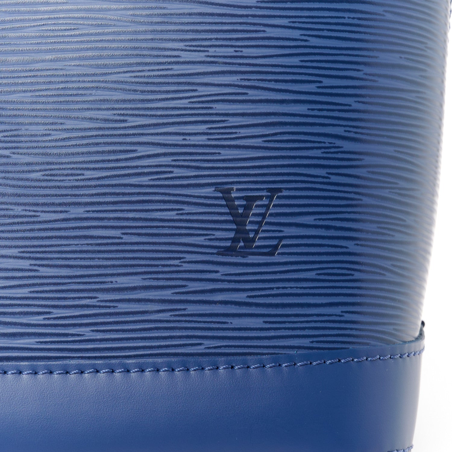 Louis Vuitton Epi Alma PM Myrtille 7 of 13