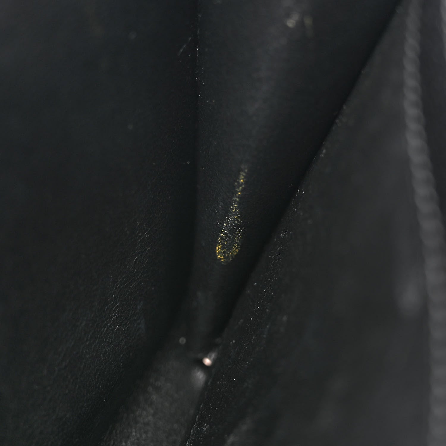 Saint Laurent Grain De Poudre Matelasse Chevron Monogram Chain Wallet Black 11 of 14