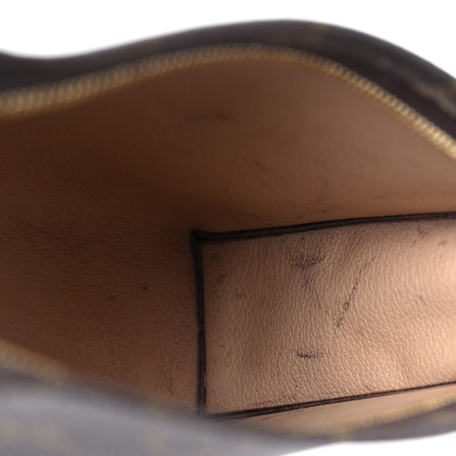 Louis Vuitton Monogram Toiletry Pouch 19 9 of 10