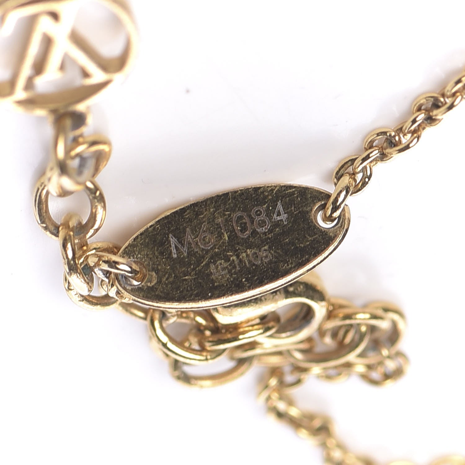 Louis Vuitton Essential V Bracelet Gold 4 of 5