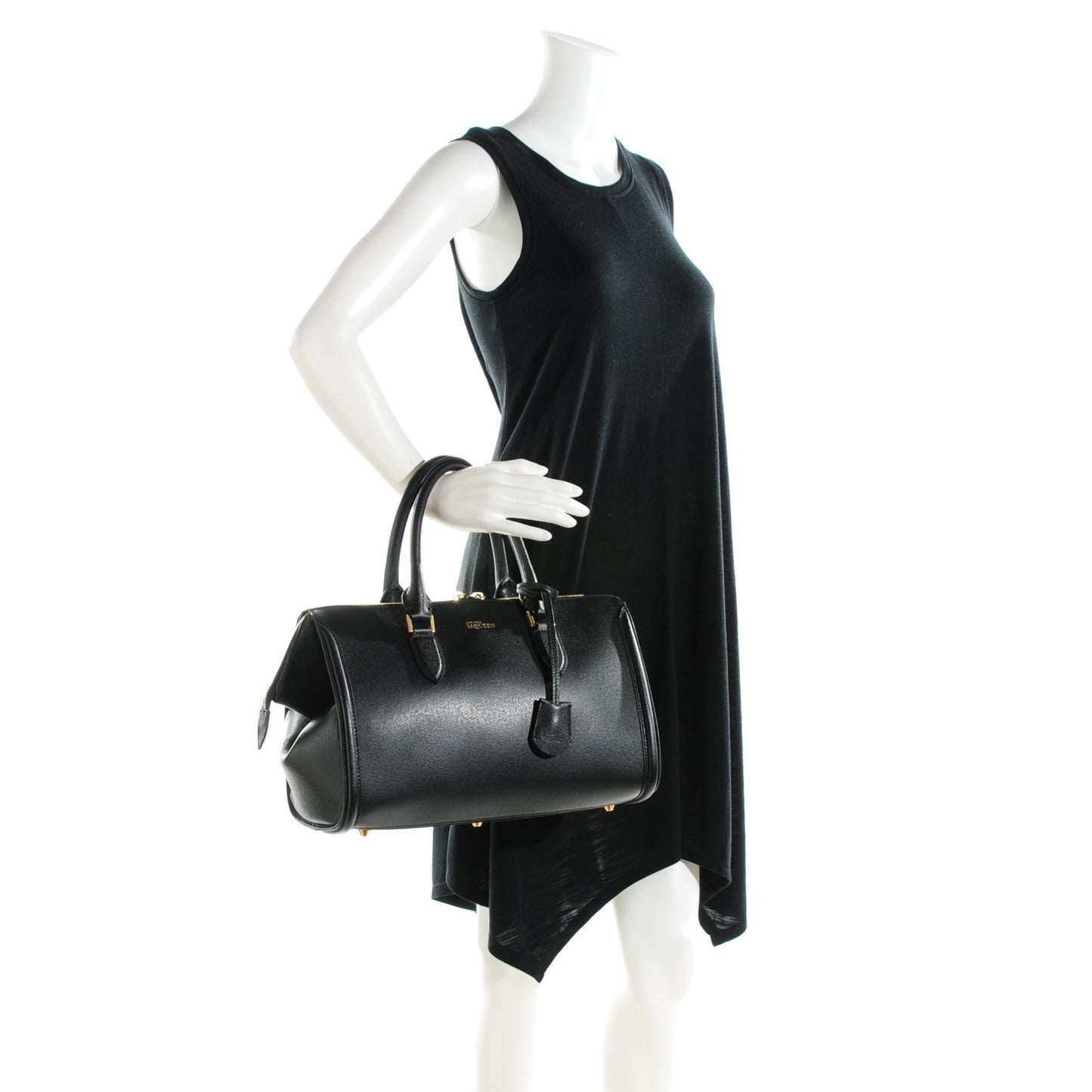 Grained Calfskin Medium Heroine Black