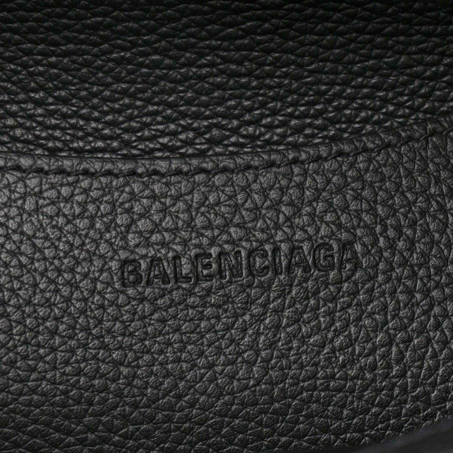 Grained Calfskin Neo Classic Black Hardware Medium City Black