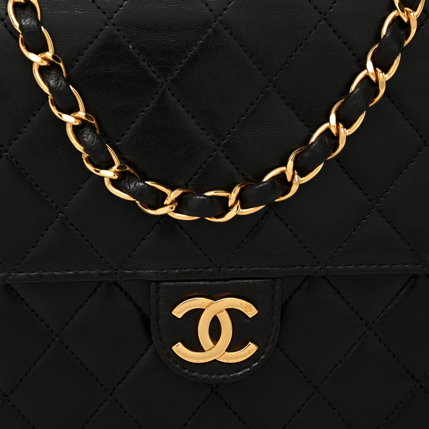 Lambskin Quilted Medium Single Flap Black