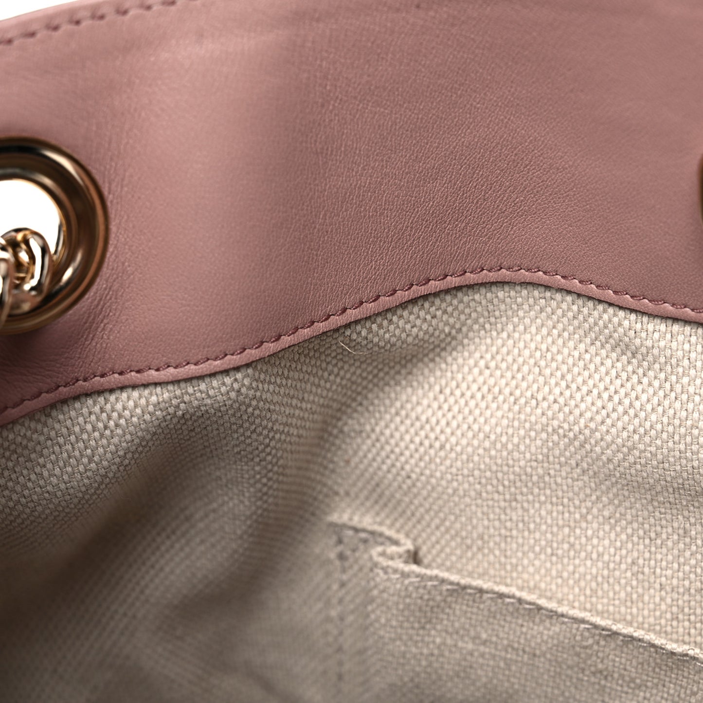 Patent Medium Soho Chain Shoulder Bag Dark Cipria