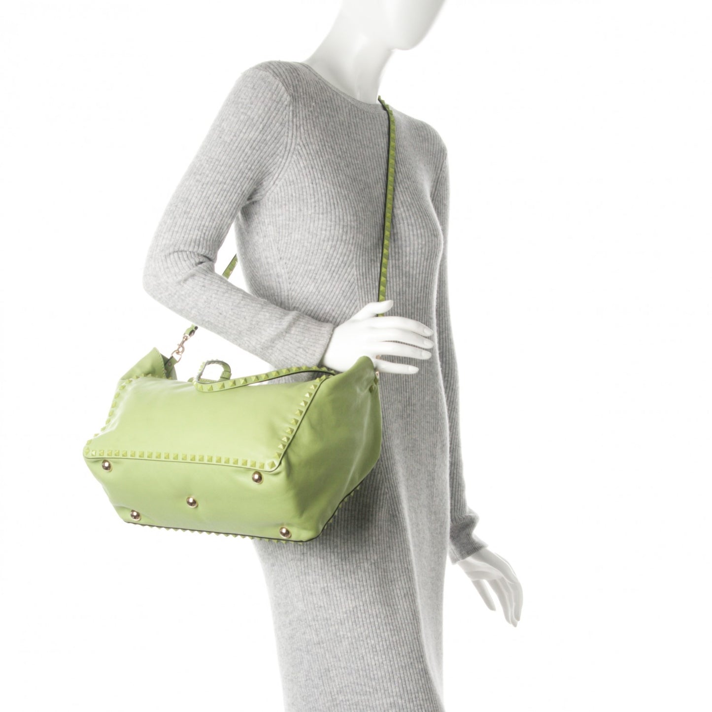 Vitello Medium Rockstud Tote Apple