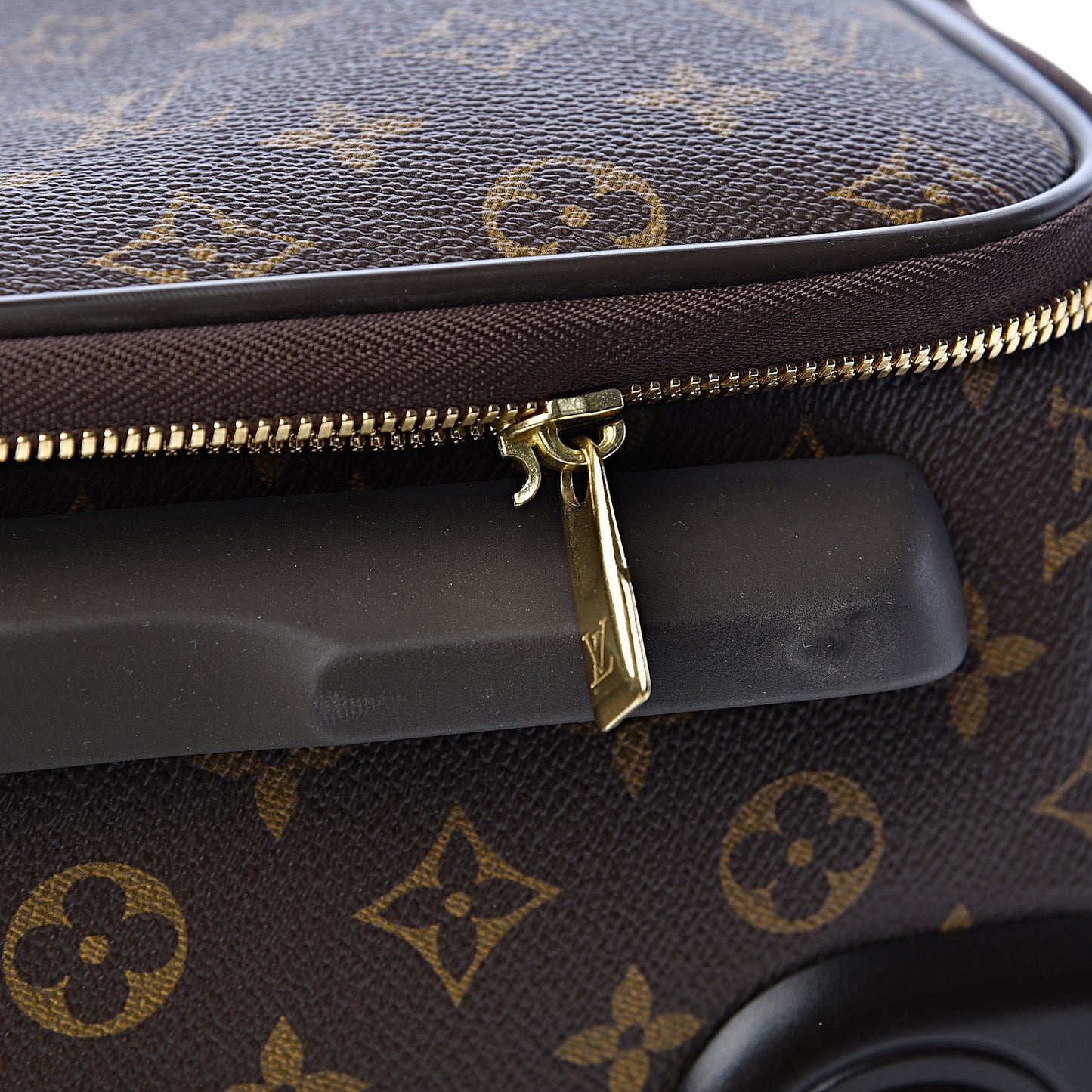 Monogram Pegase 55 Business NM