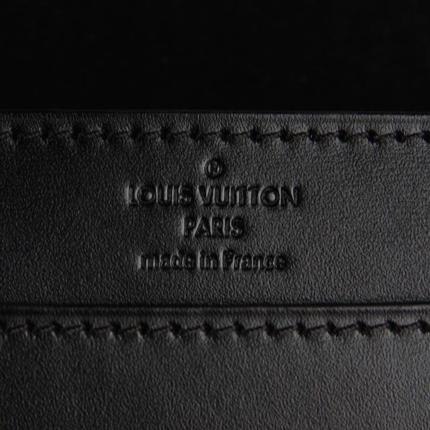 Calfskin Chain Louise GM Black