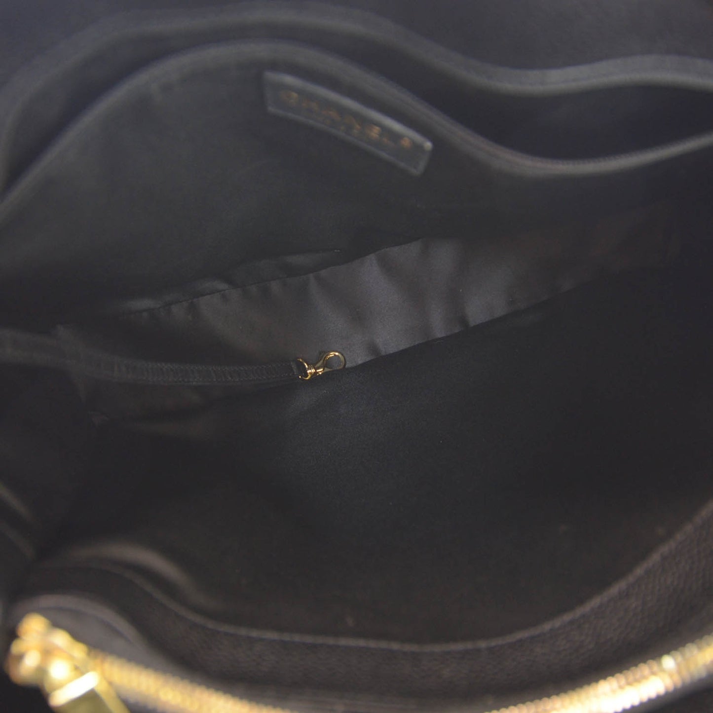 Caviar Grand Shopping Tote GST Black