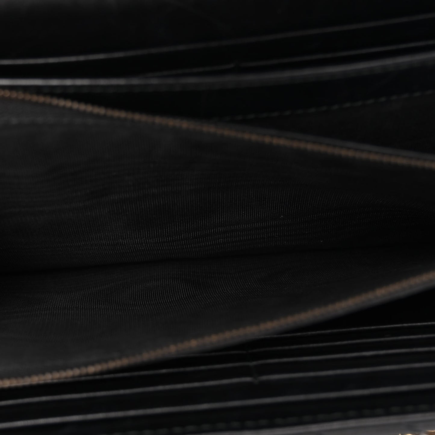 Calfskin Matelasse GG Marmont Chain Wallet Black