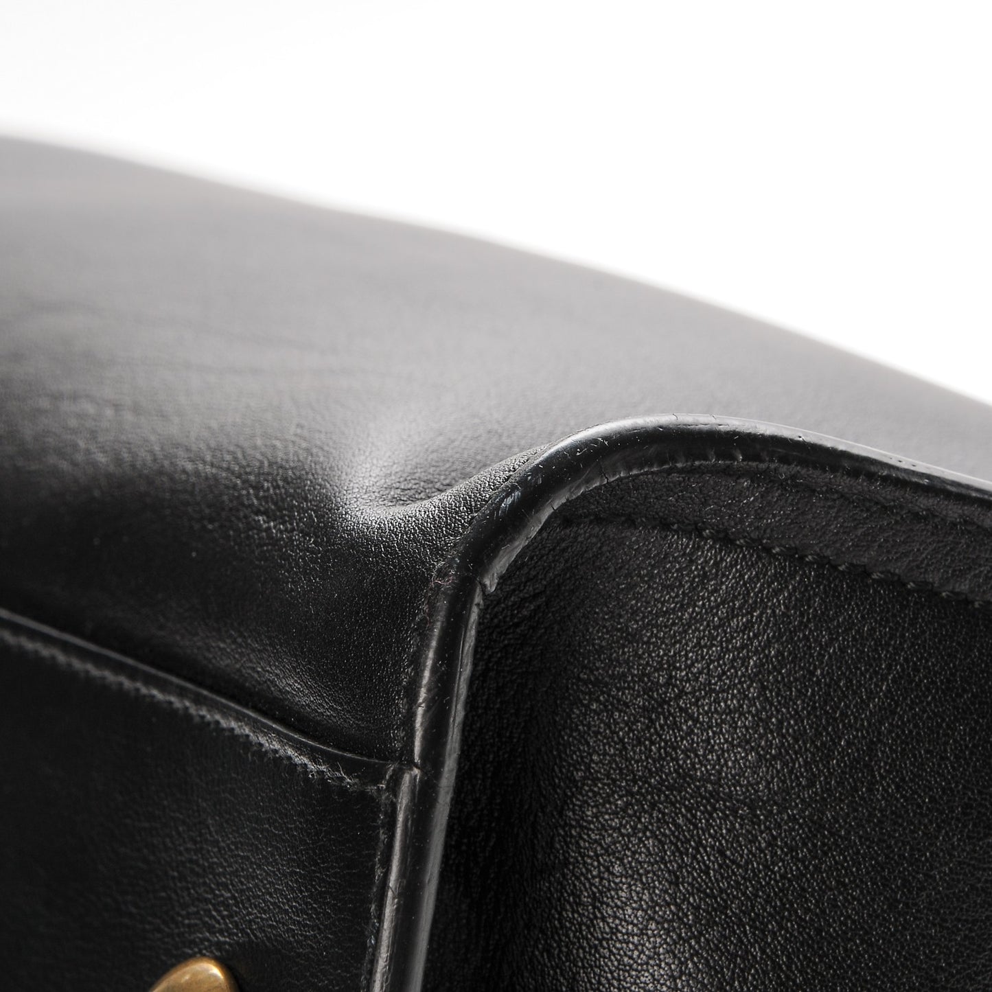 Calfskin Medium Classic Y Cabas Black