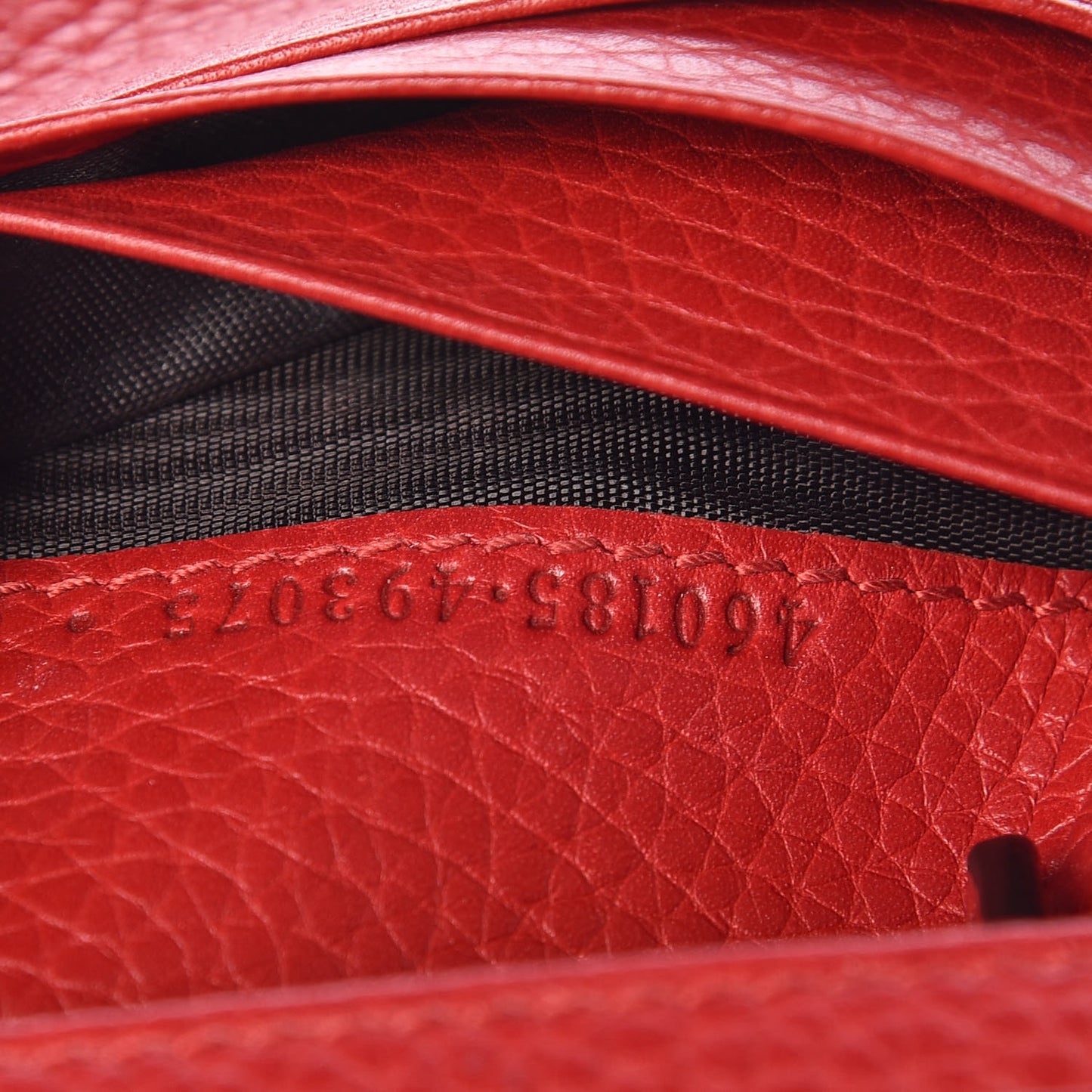Pebbled Calfskin Animalier Card Case Red