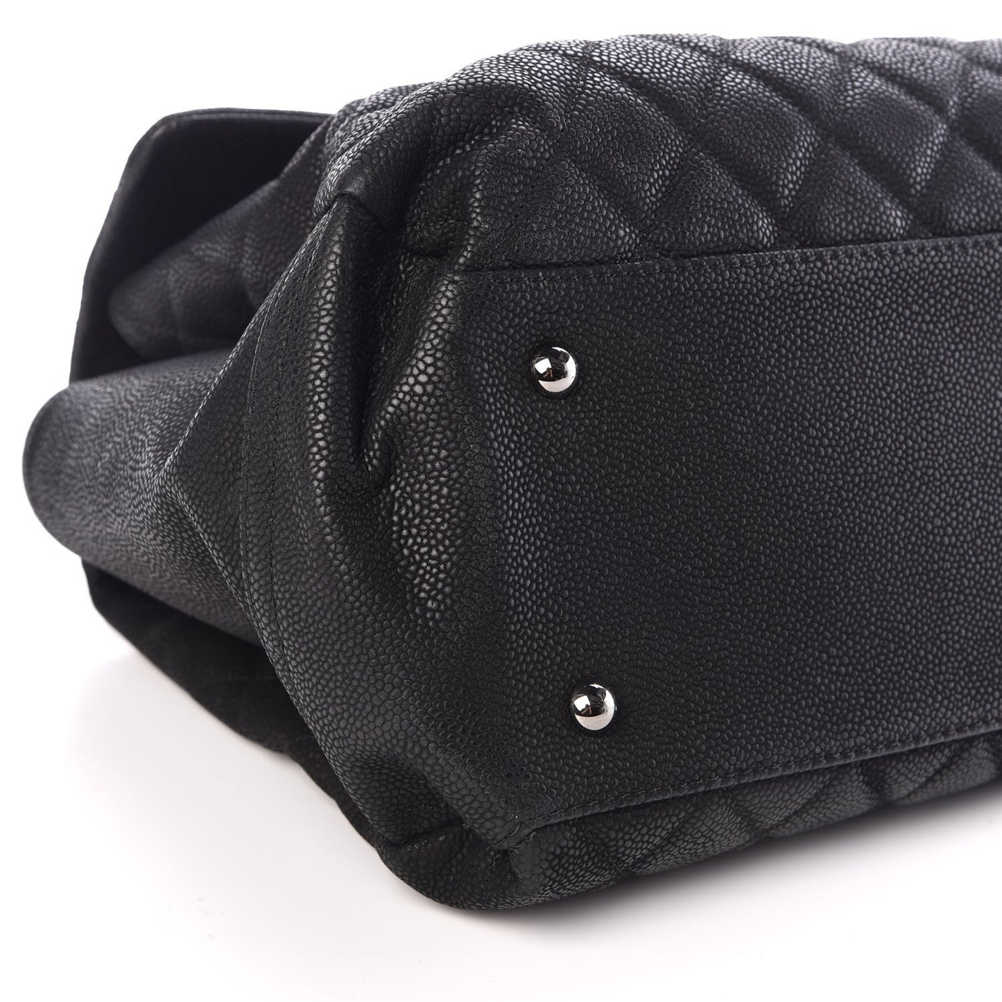 Iridescent Caviar Medium Lady Pearly Flap Black
