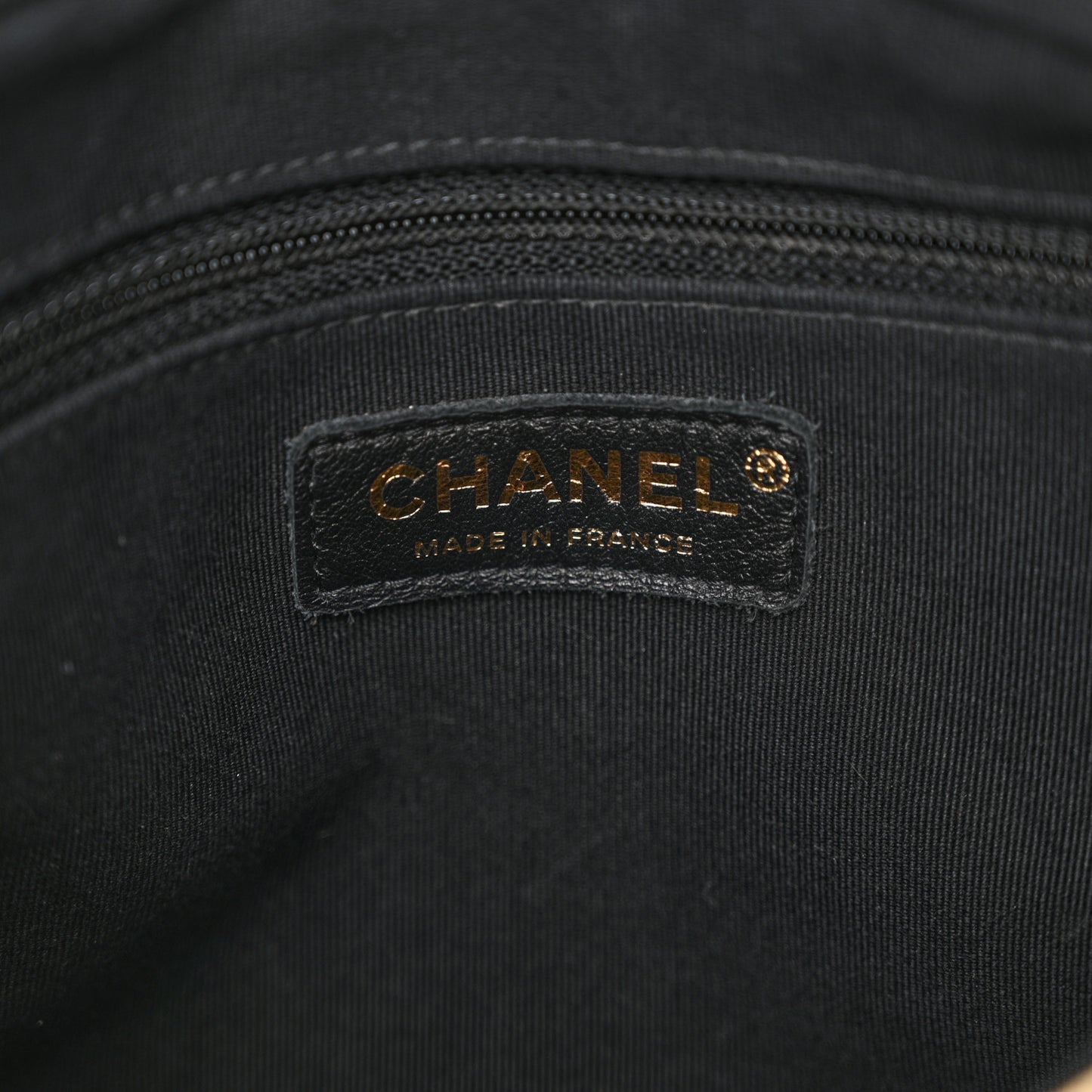 Calfskin Quilted Daily Hobo Black