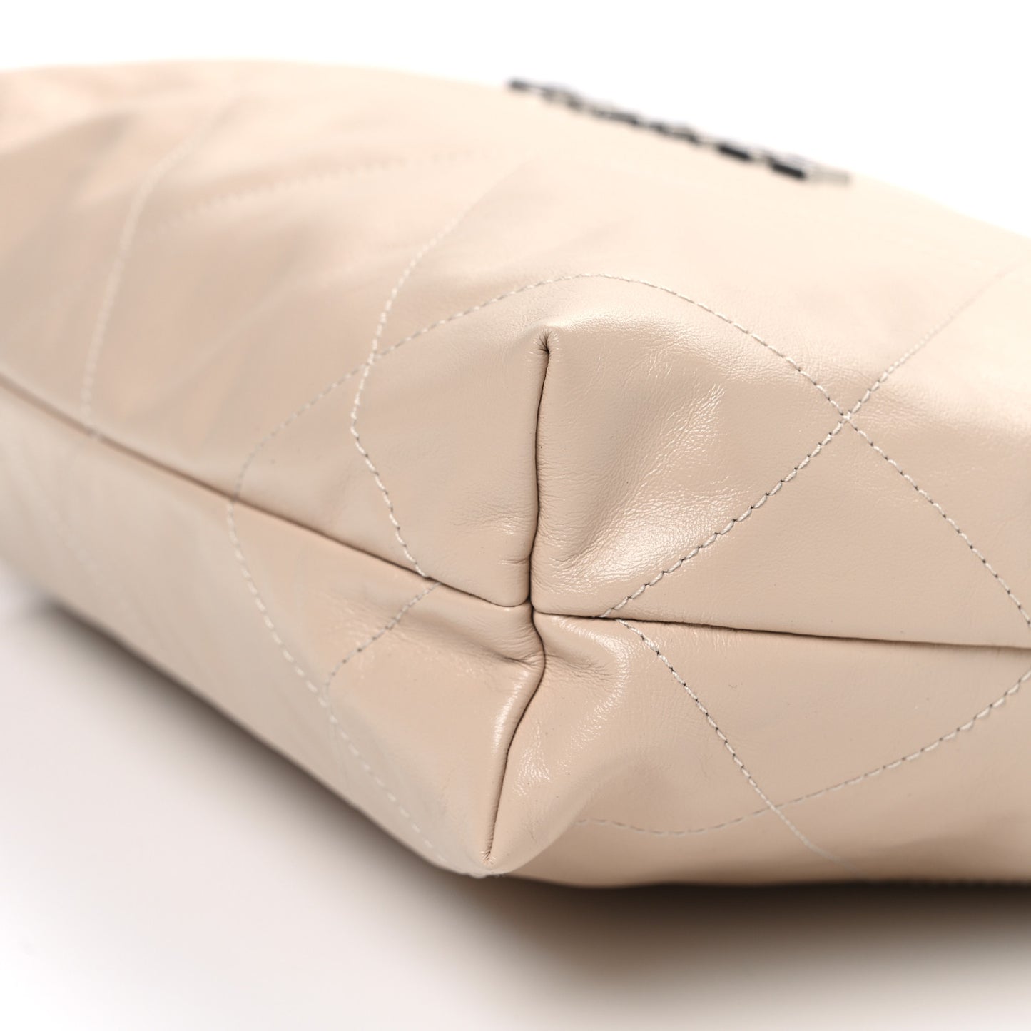 Shiny Calfskin Quilted Small Chanel 22 Ecru