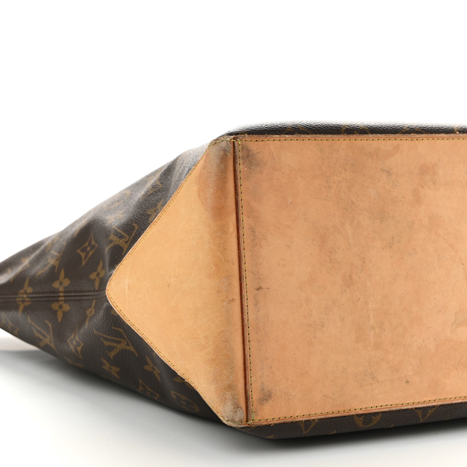 Louis Vuitton Monogram Cabas Mezzo 8 of 9