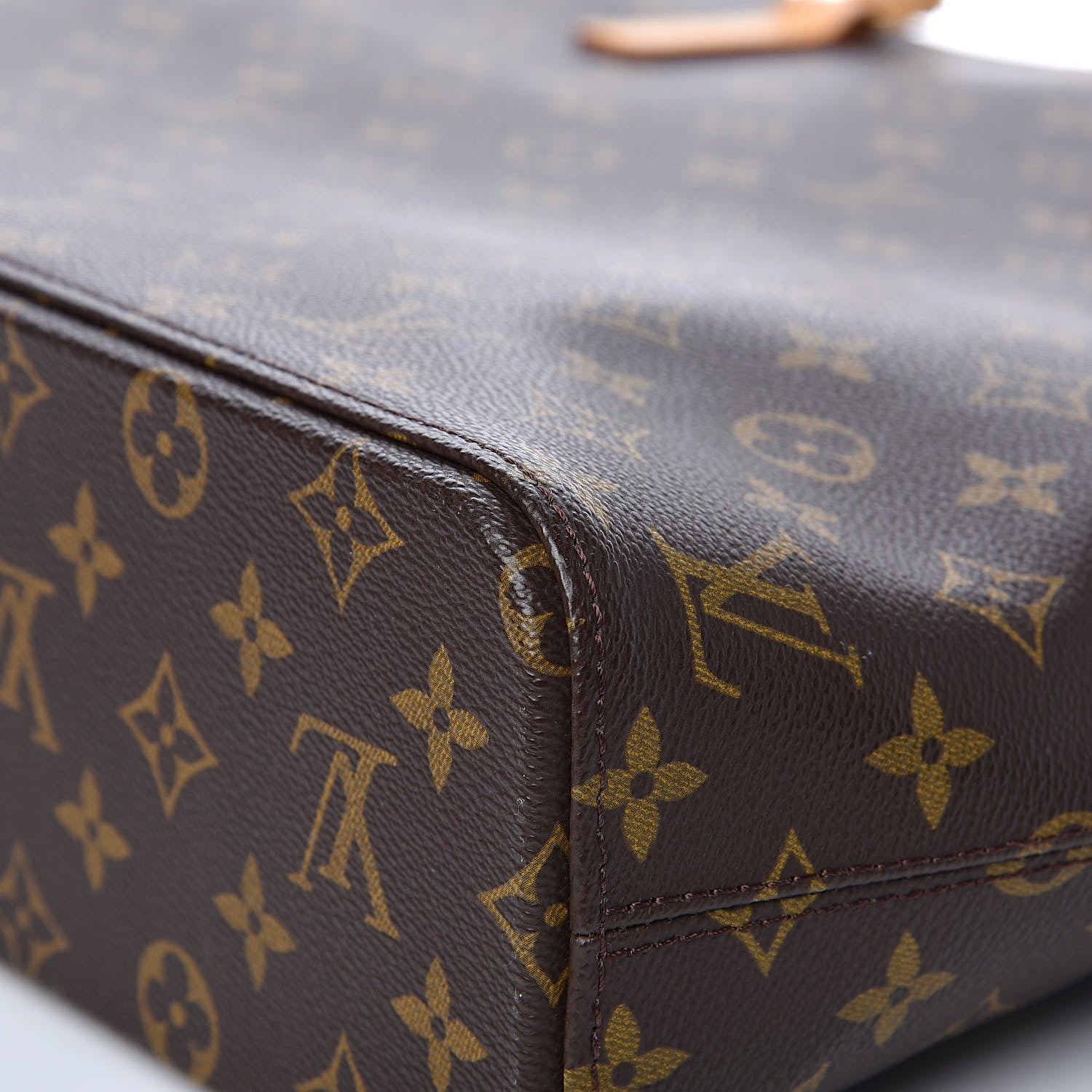 Louis Vuitton Monogram Luco 14 of 15