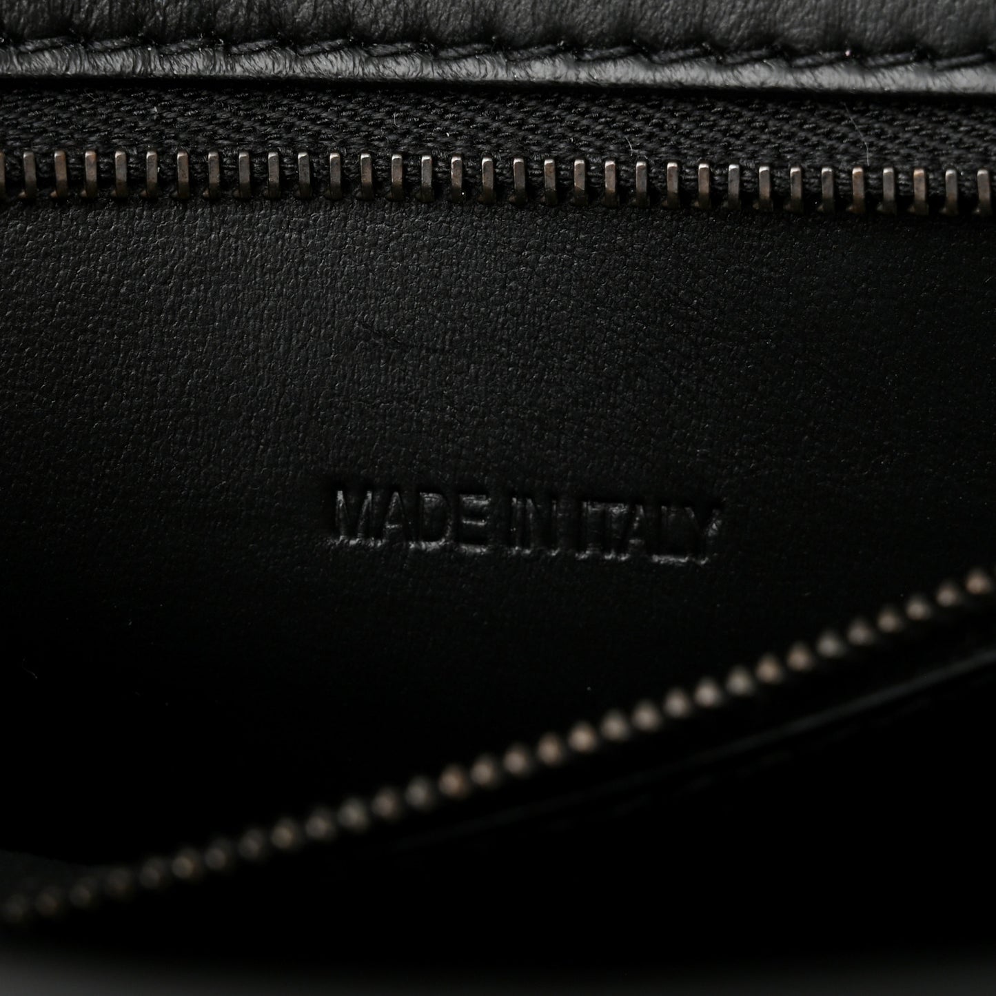 Shiny Calfskin Monochrome Crocodile Embossed Small Hourglass Top Handle Bag Black