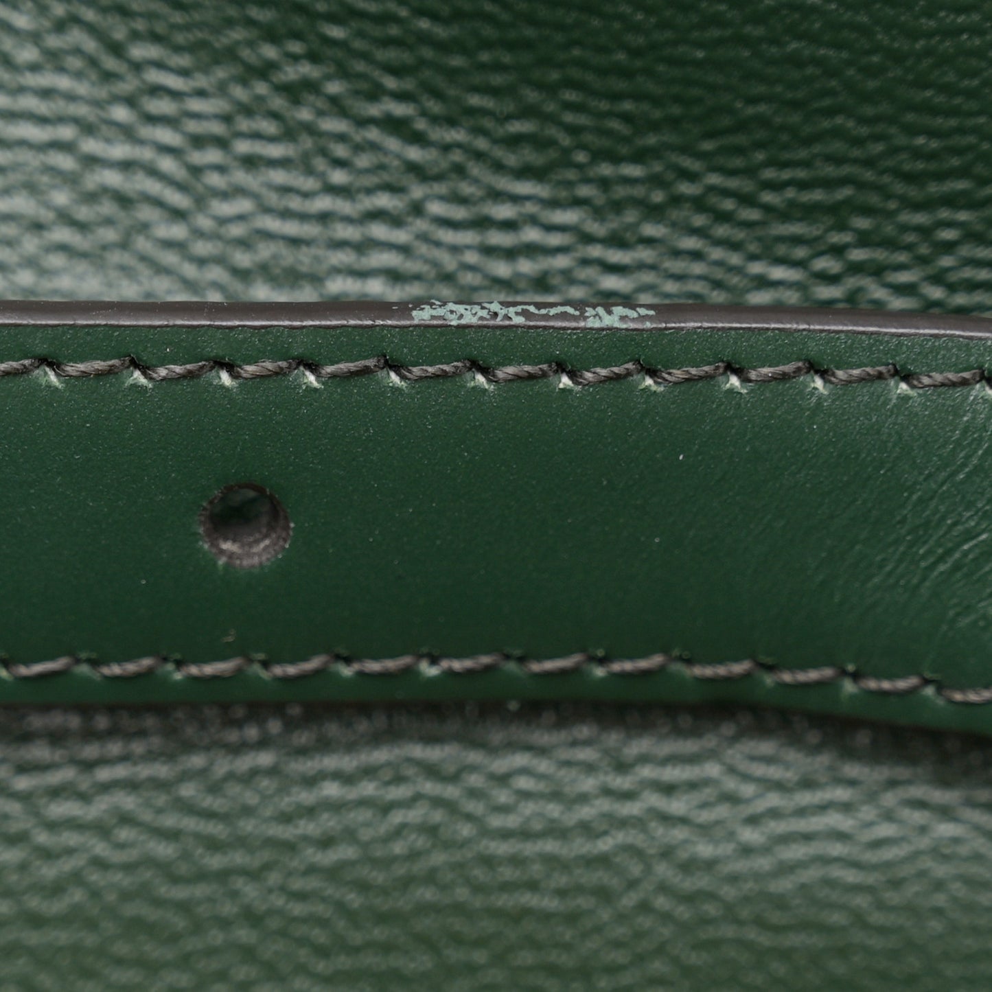 Box Calfskin Medium Classic Box Flap Bag Forest