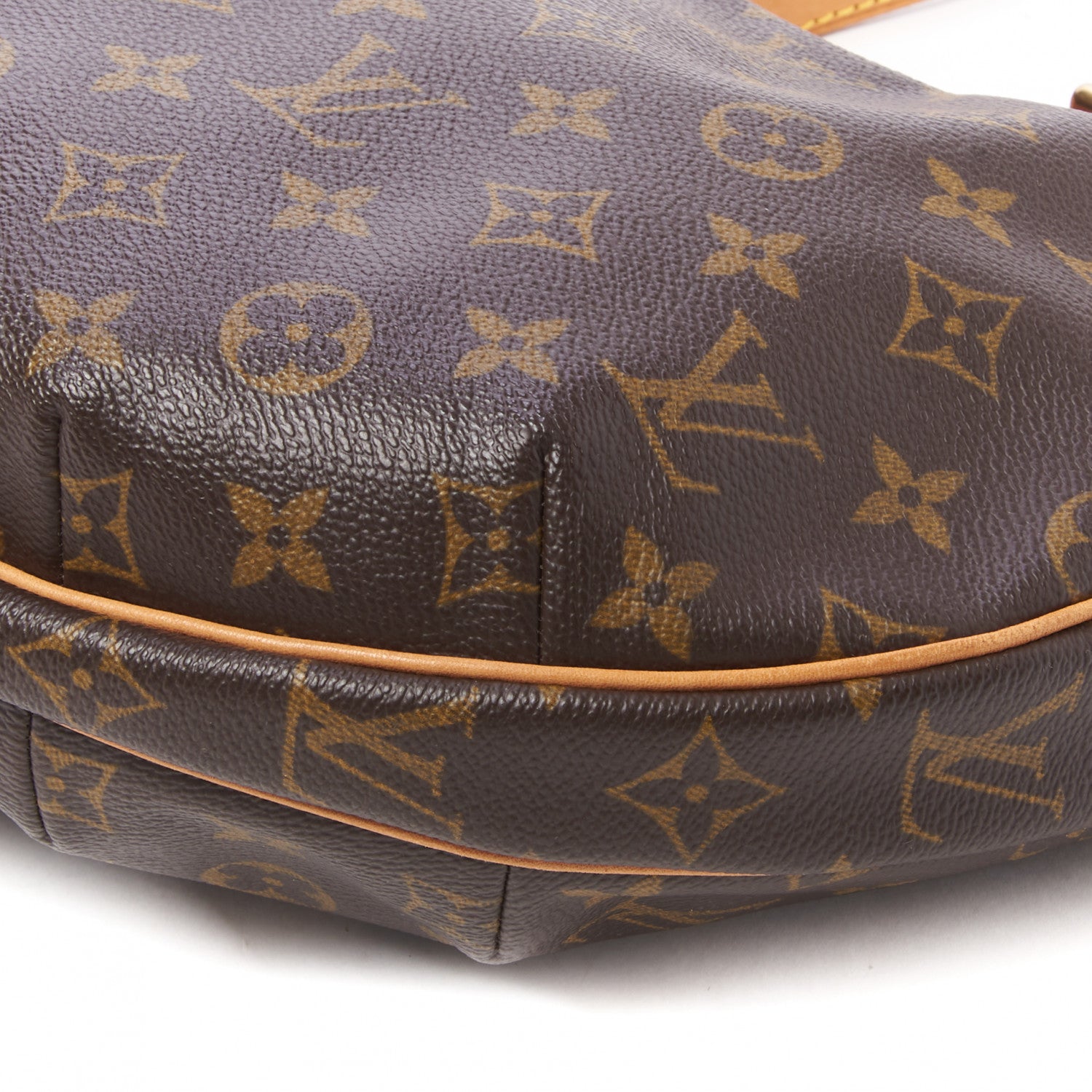 Louis Vuitton Monogram Croissant MM 5 of 8