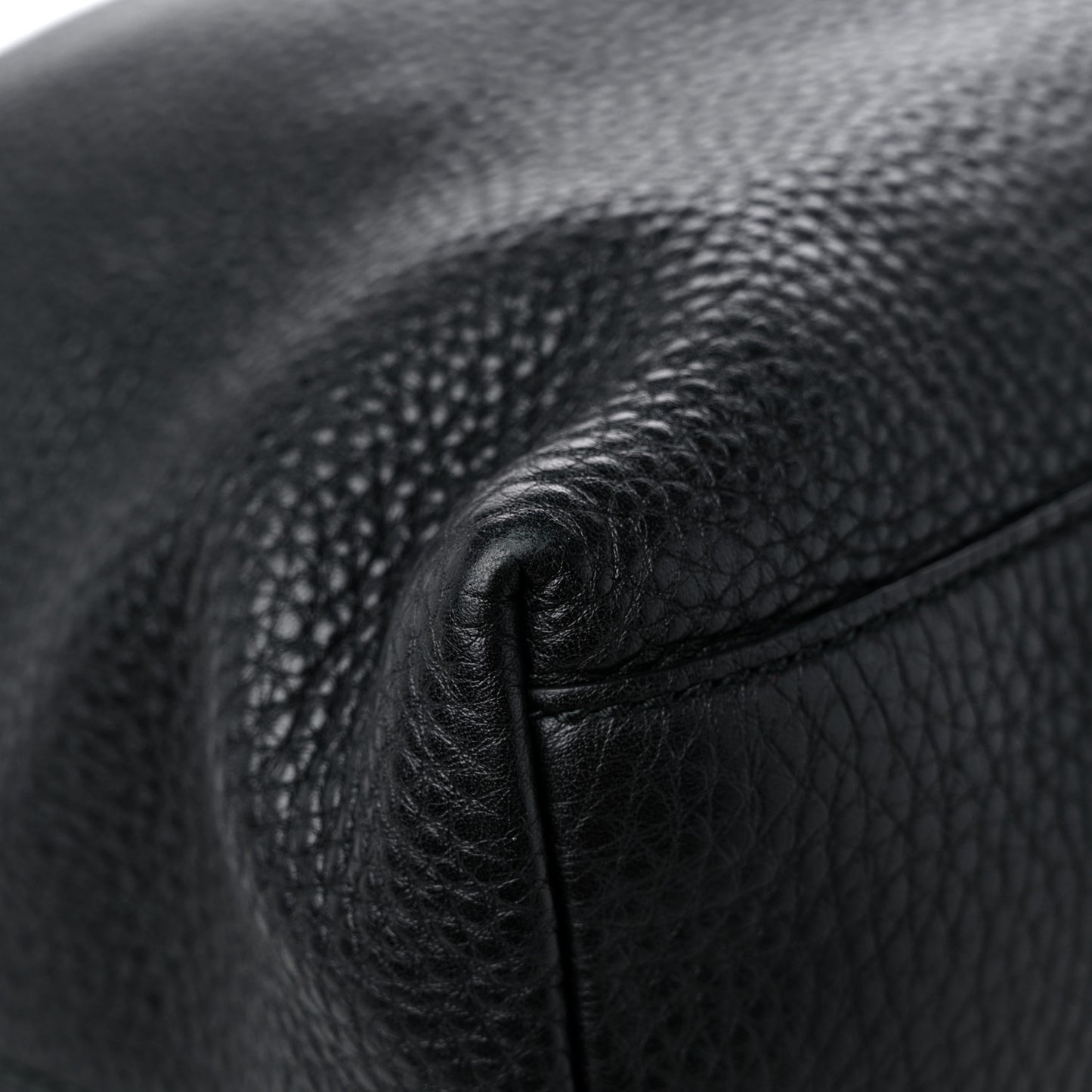 Pebbled Calfskin Medium Soho Chain Shoulder Bag Black