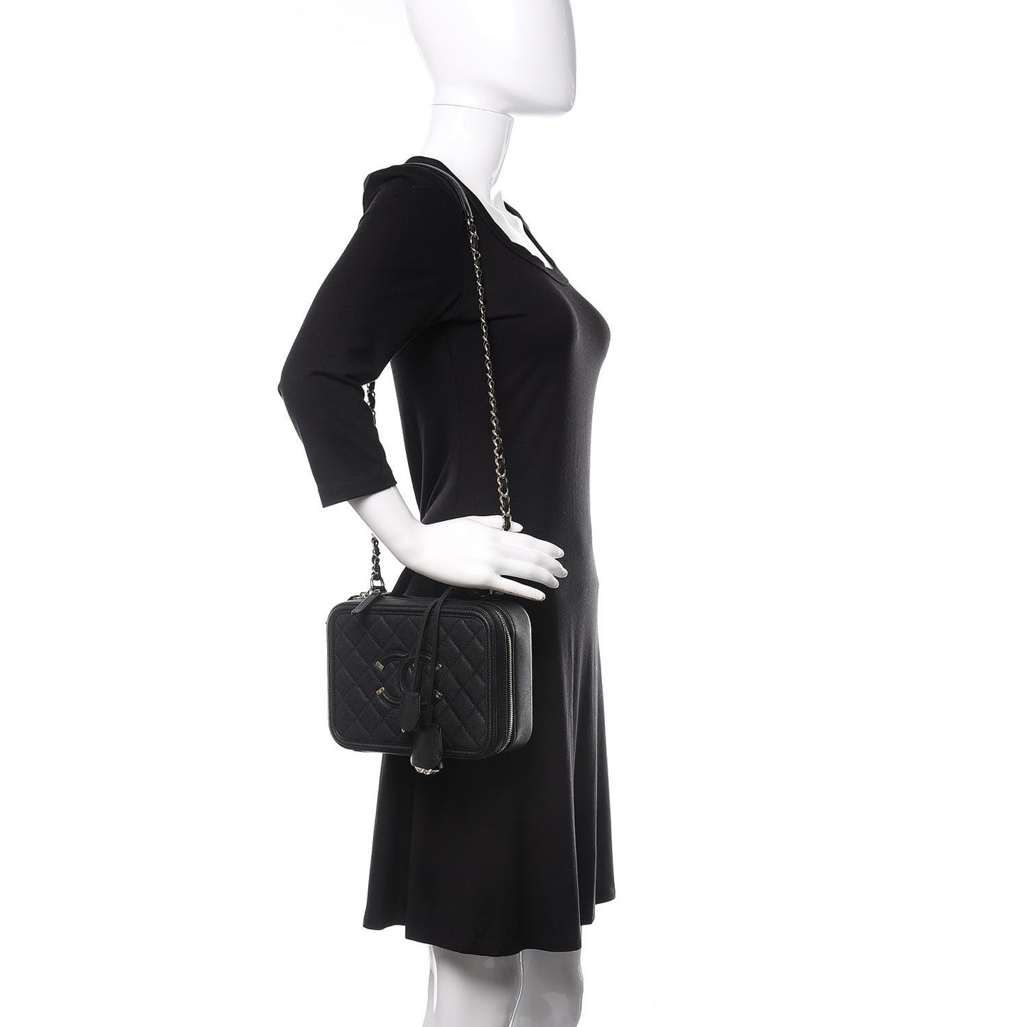 Caviar Quilted Medium CC Filigree Vanity Case Black