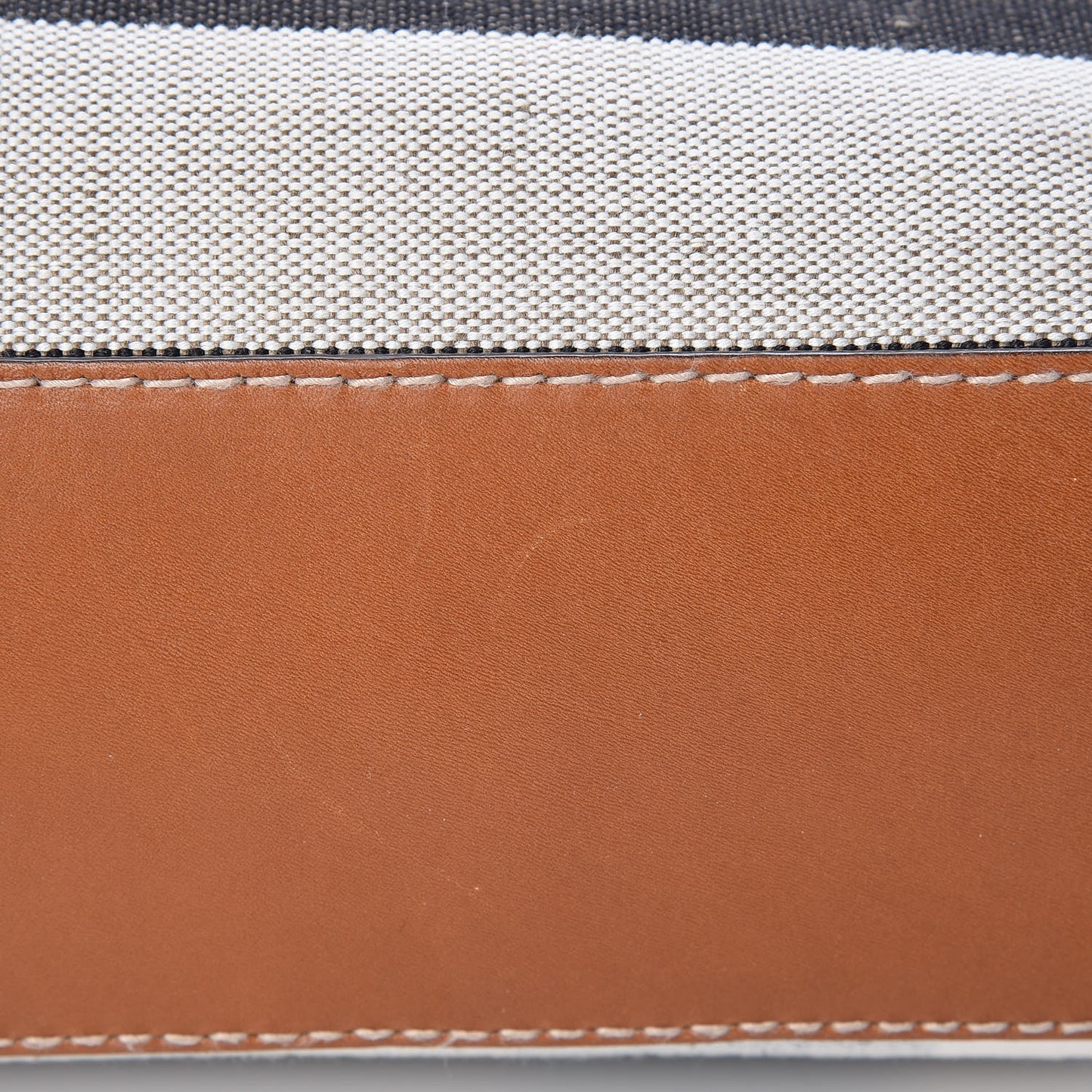 Canvas Mega Check Medium Tottenham Brit Tote Saddle Brown