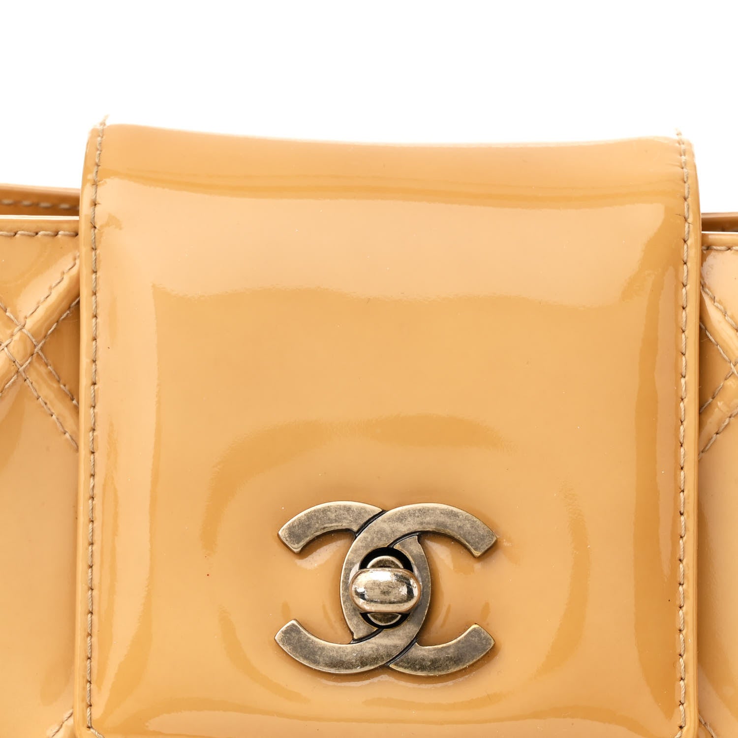 Chanel Patent Quilted Shoulder Bag Beige 10 of 13