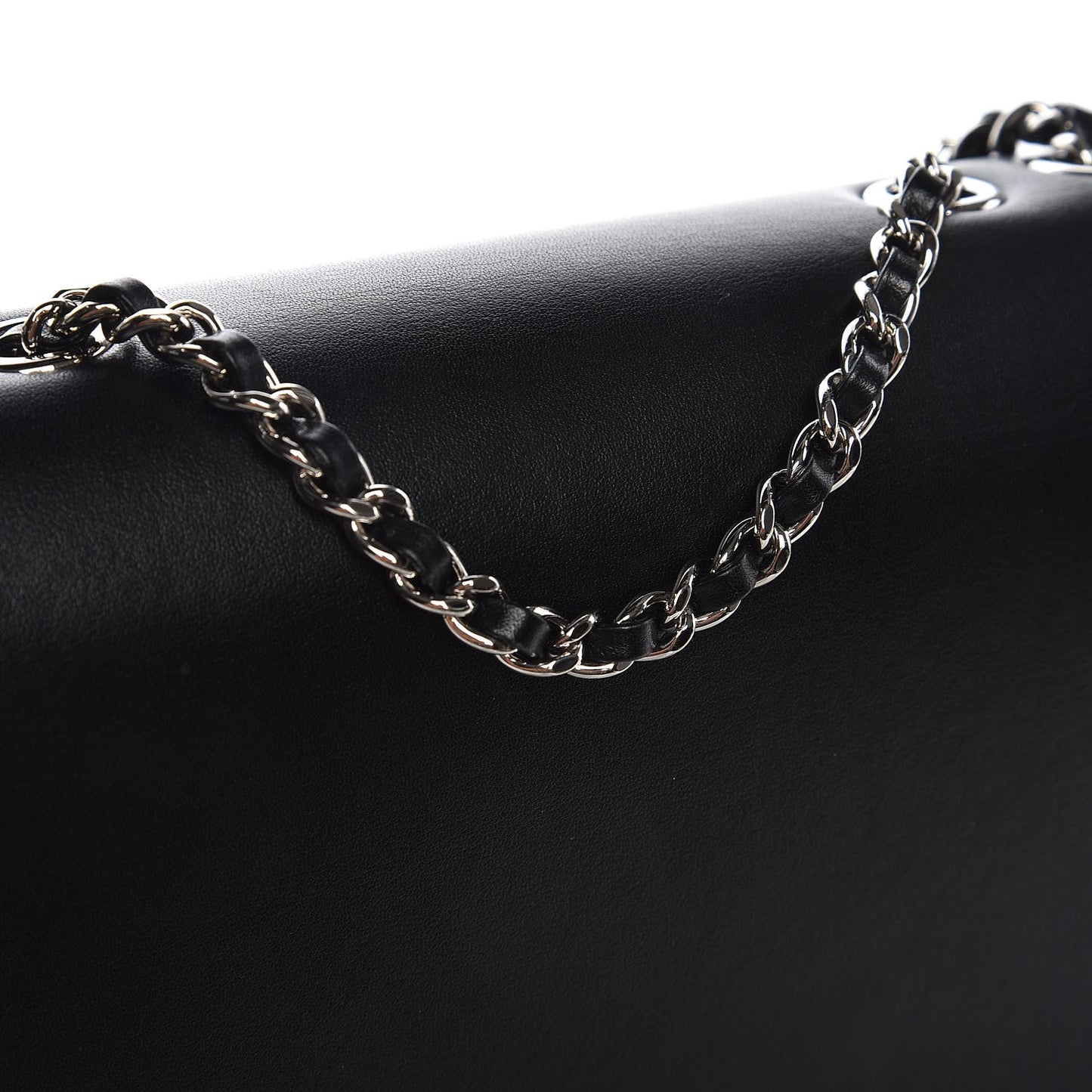 Calfskin Medium Braided Chic Flap Black