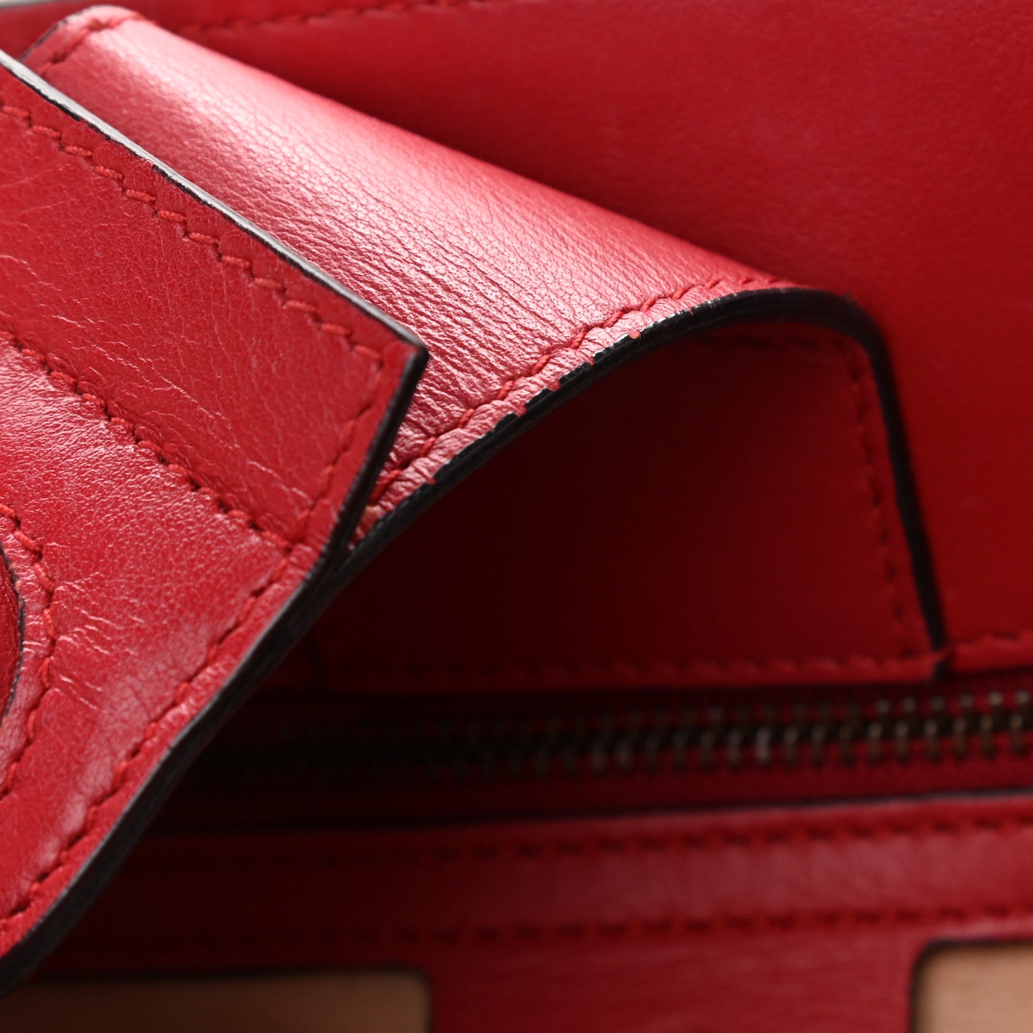Gucci Calfskin Matelasse Small GG Marmont Tote Hibiscus Red 9 of 14