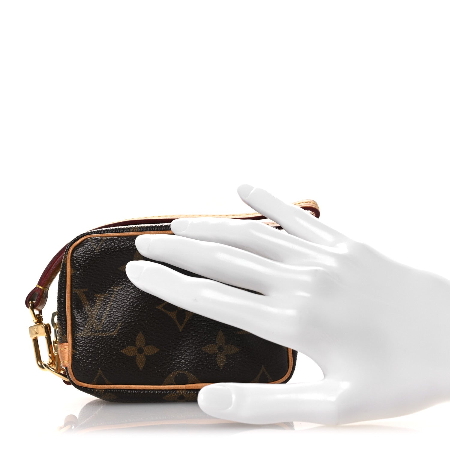 Louis Vuitton Monogram Wapity 2 of 10