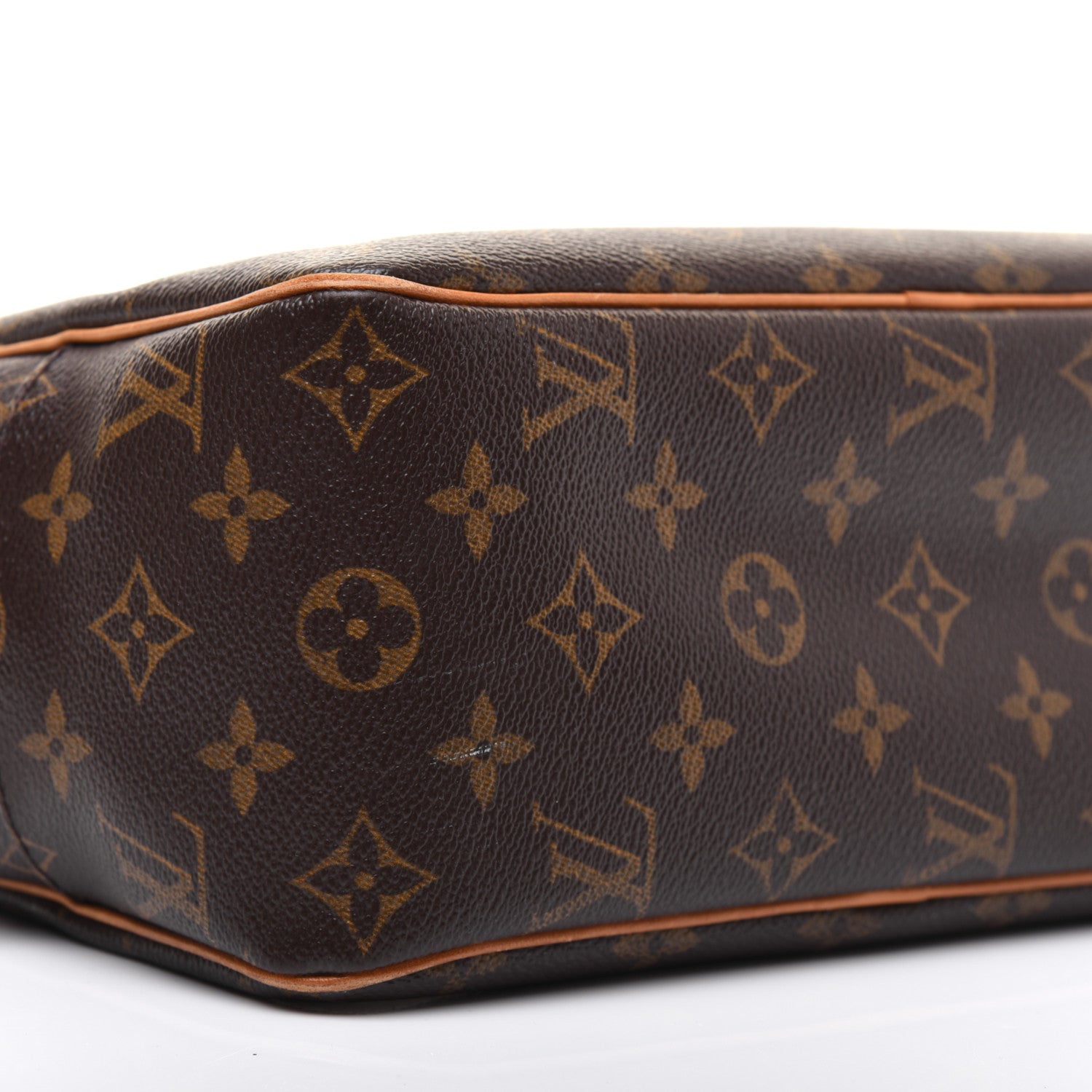 Louis Vuitton Monogram Cite MM 6 of 31