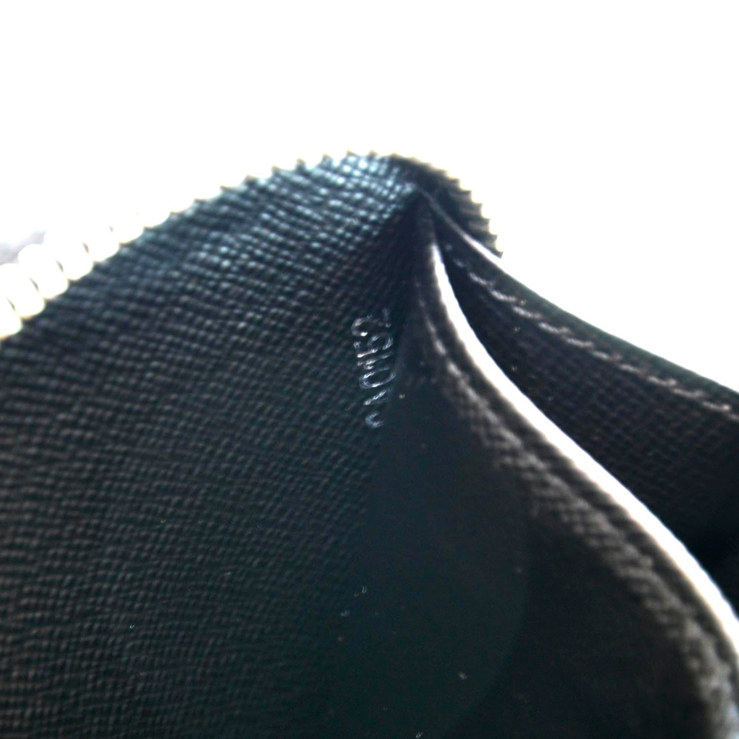 Louis Vuitton Epi Leather Zippy Wallet Black 8 of 8