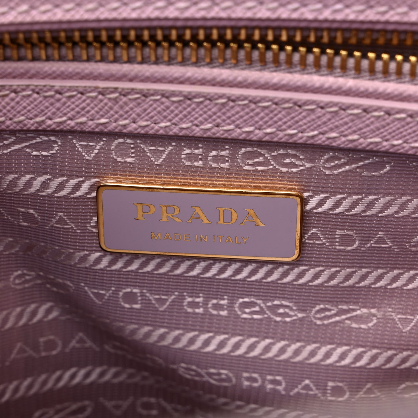 Saffiano Small Galleria Double Zip Tote Alabastro