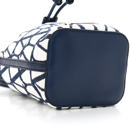 Valentino Garavani VALENTINO GARAVANI Toile Iconographe Nappa Mini Vlogo Signature Bucket Bag White Worker 8 of 9