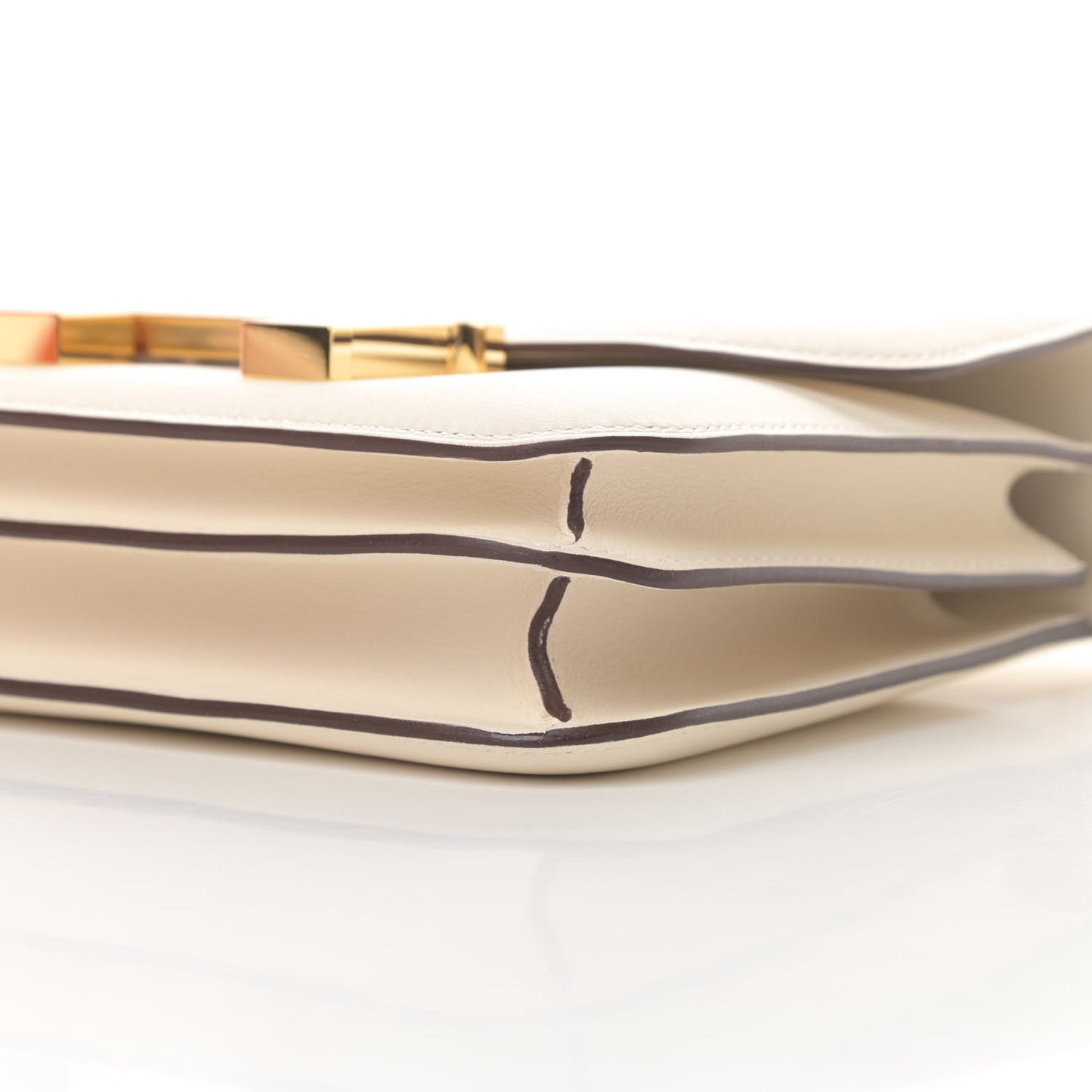 Swift Constance 18 Nata
