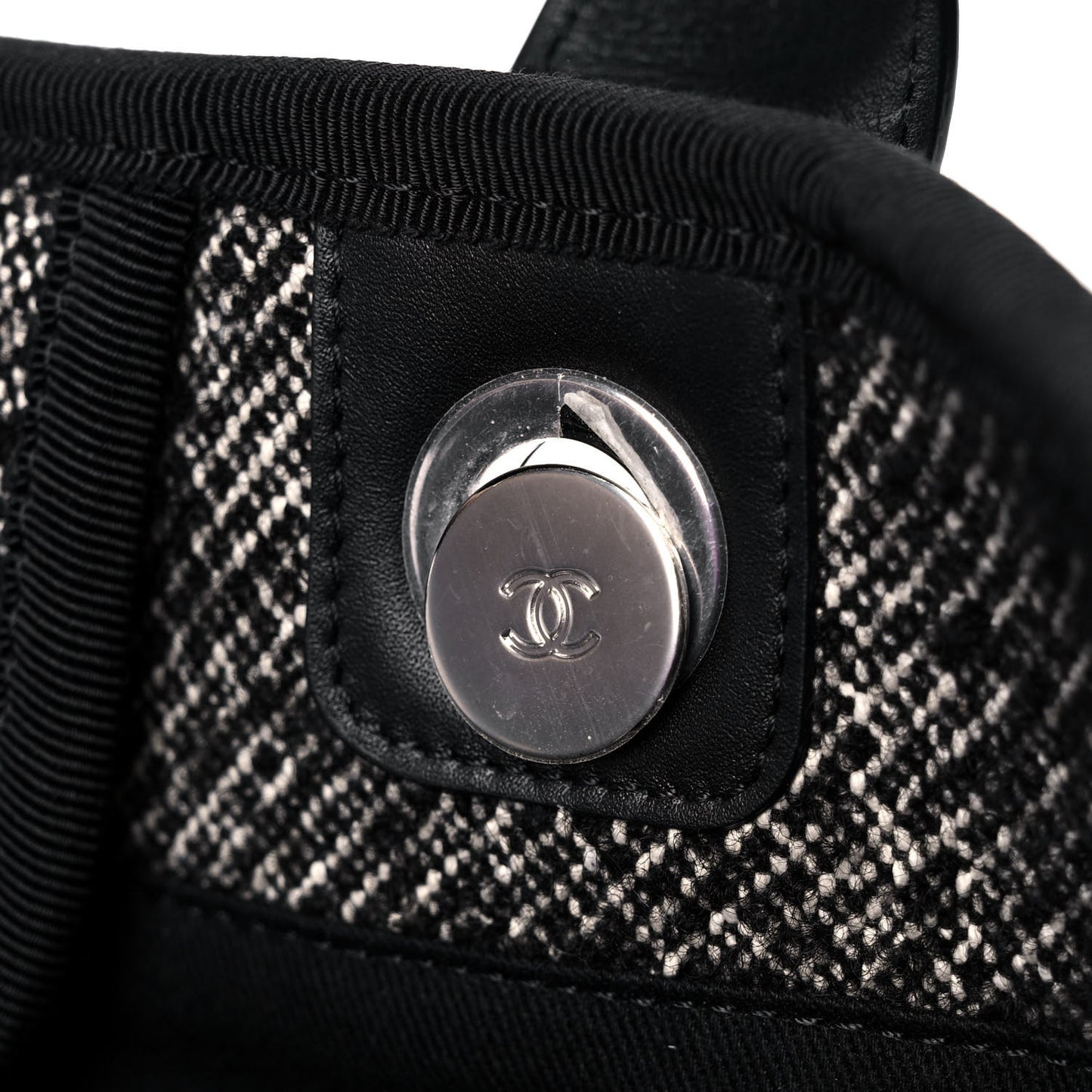 Mixed Fibers Calfskin Medium Deauville Tote Black