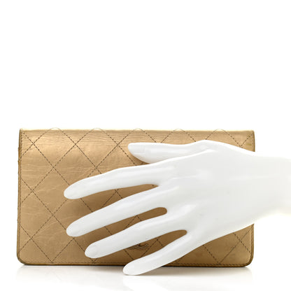 Chanel Metallic Calfskin Diamond Stitched Yen Wallet Gold 2 of 15