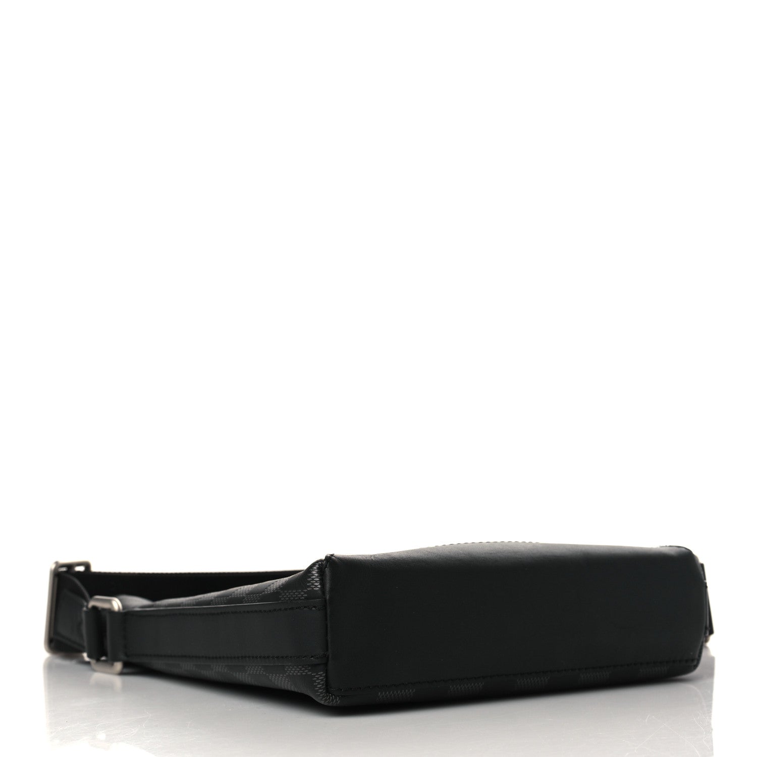 Louis Vuitton Damier Infini Discovery Messenger BB Onyx 4 of 8