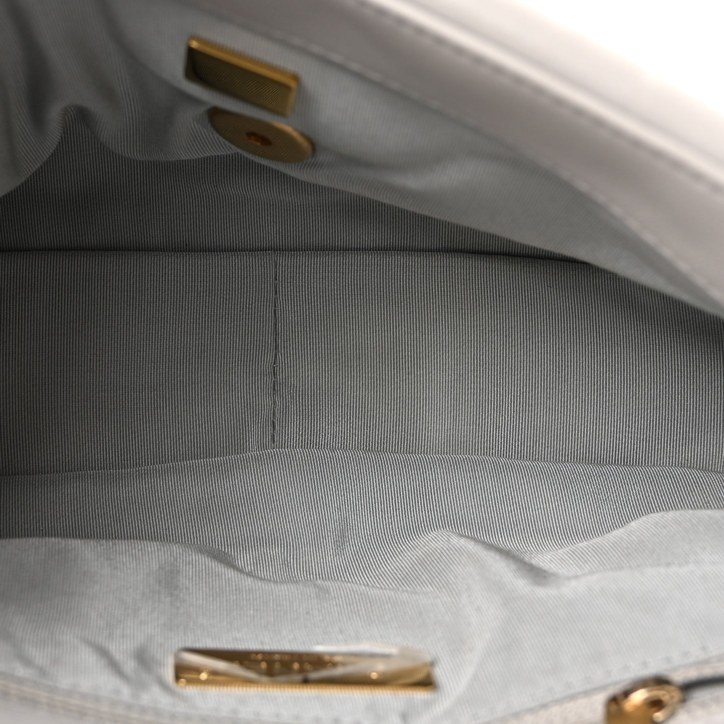 Lambskin Quilted Medium Chanel 19 Flap Grey