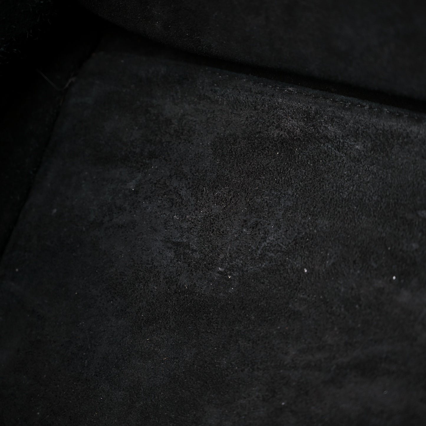 Crocodile Embossed Calfskin Large Phantom Luggage Black