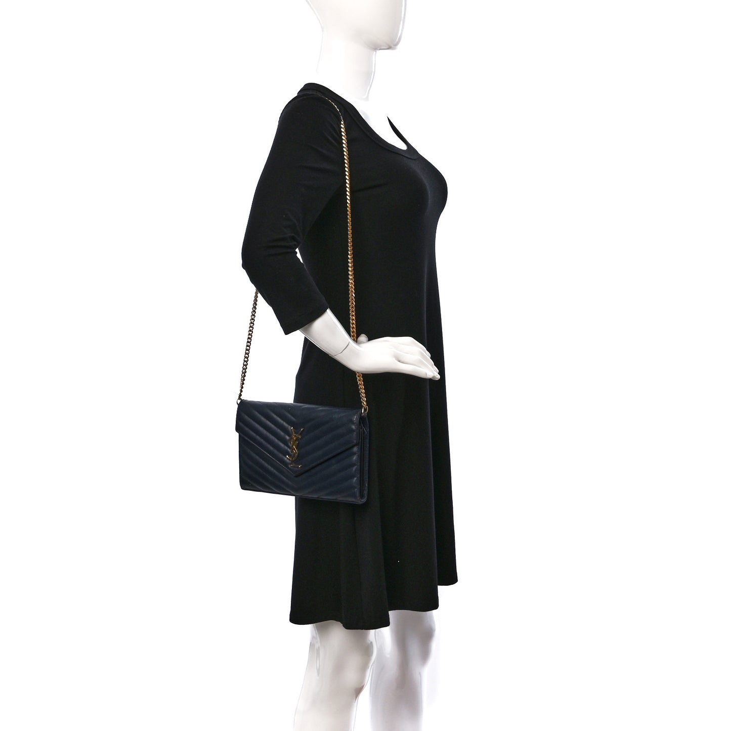 Grain De Poudre Matelasse Chevron Monogram Chain Wallet Navy