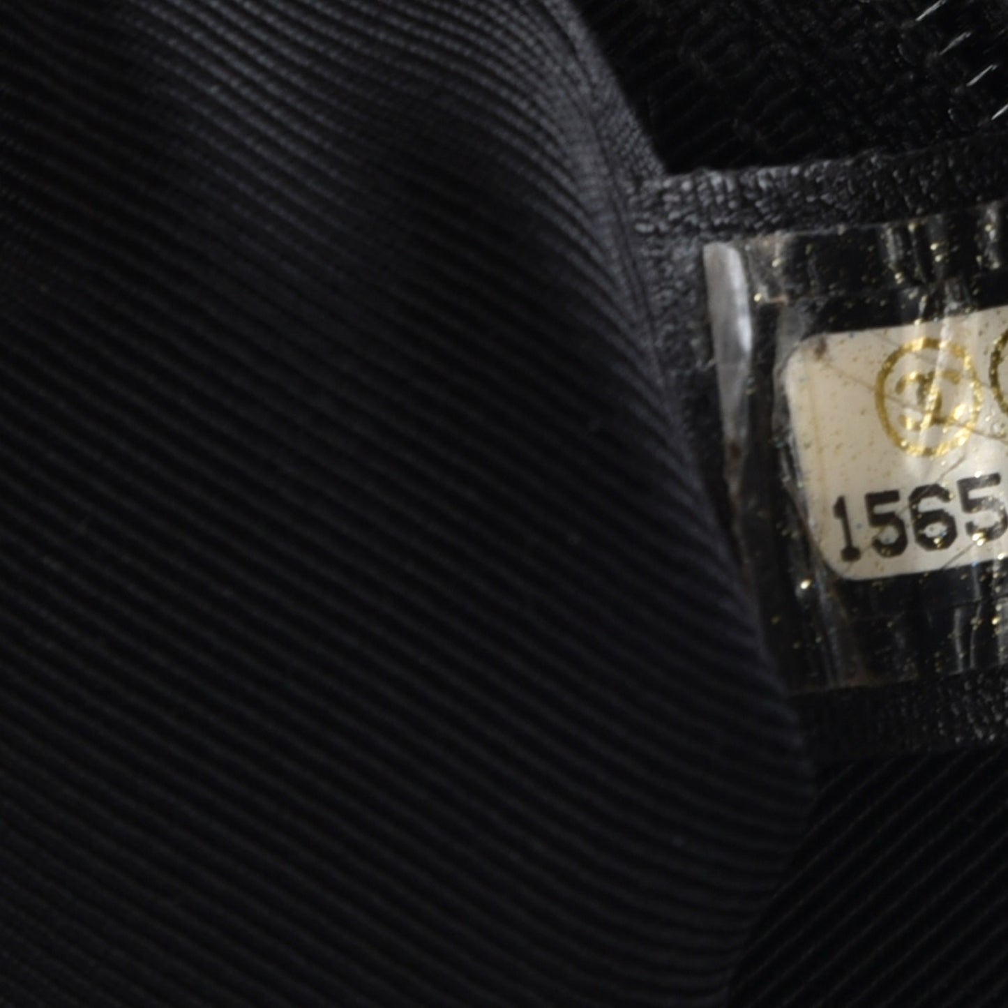 Calfskin Quilted Medium Chain Me Flap Black