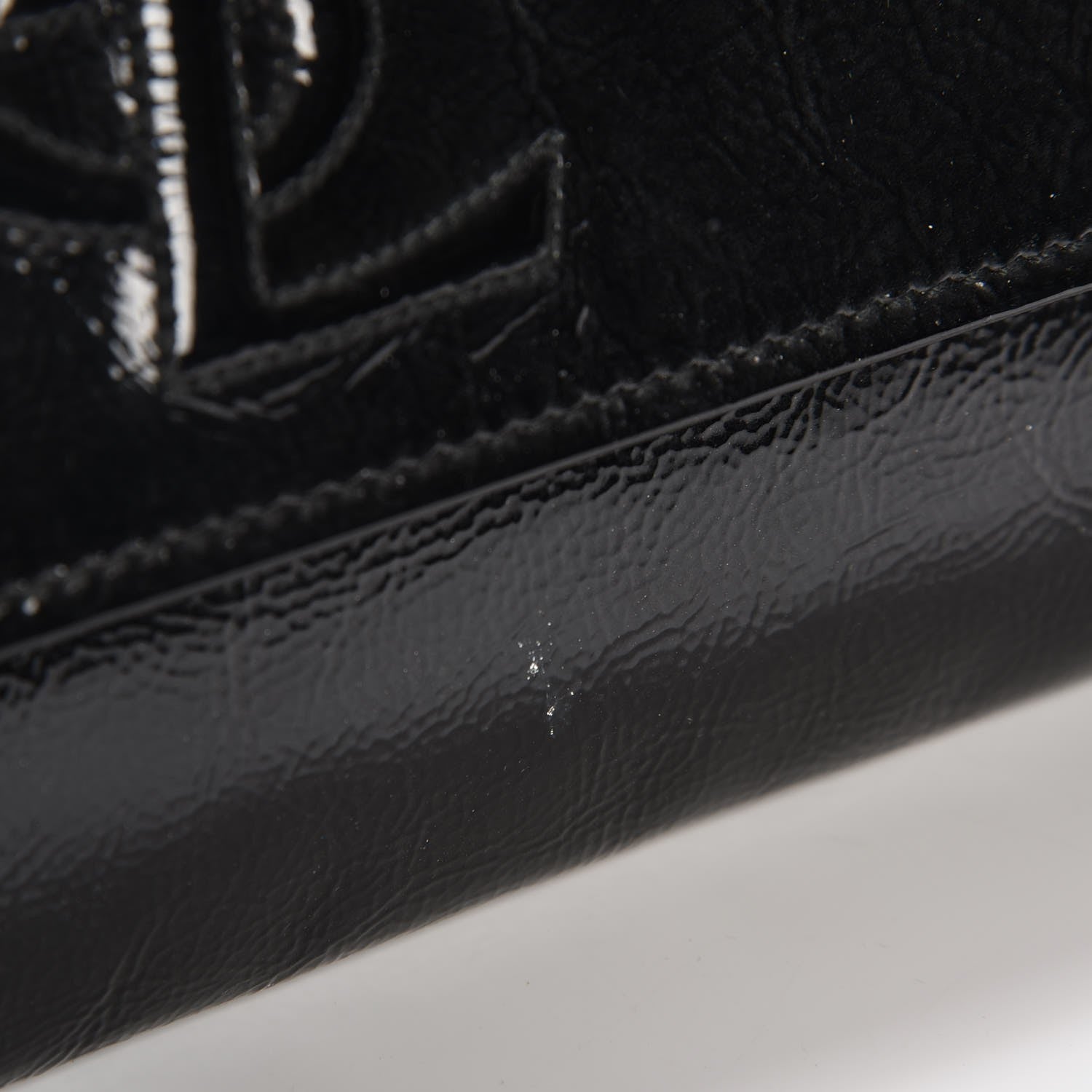 Saint Laurent Textured Patent Monogram Large Belle De Jour Clutch Black 9 of 9