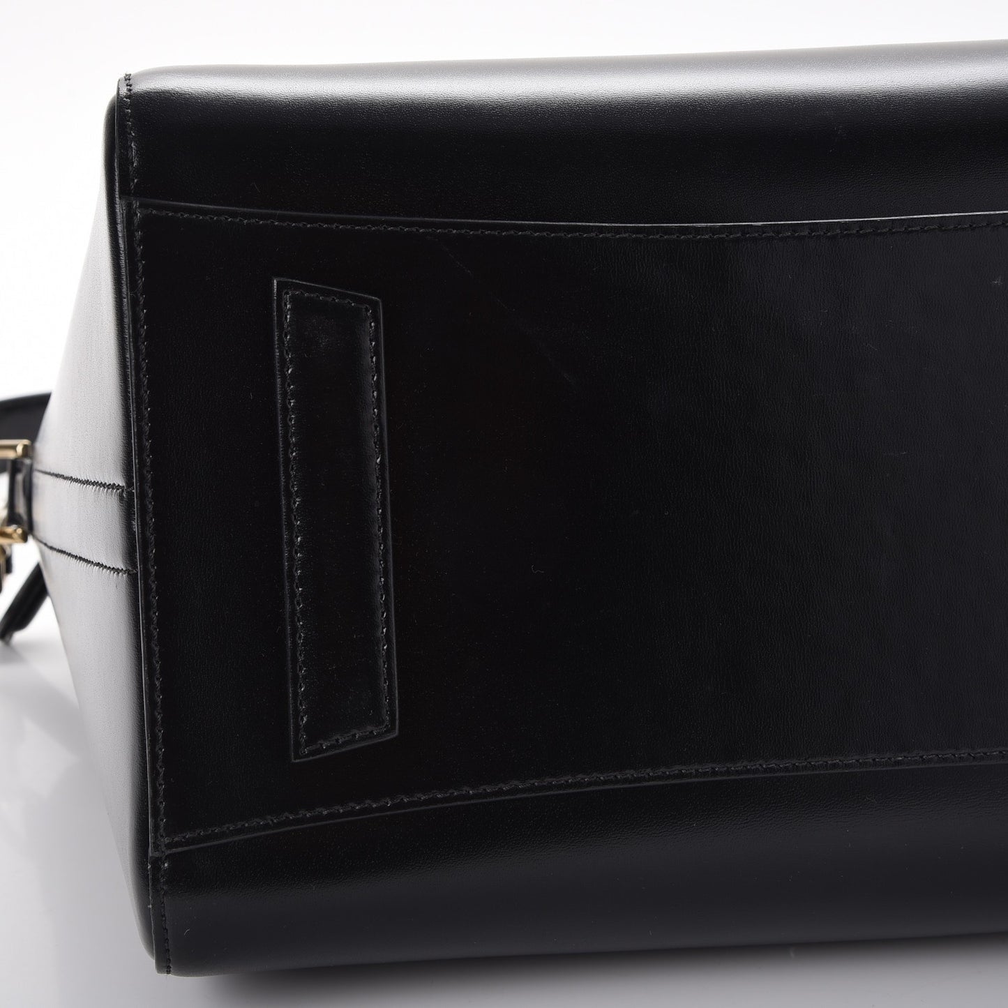 Shiny Lord Calfskin Medium Antigona Black