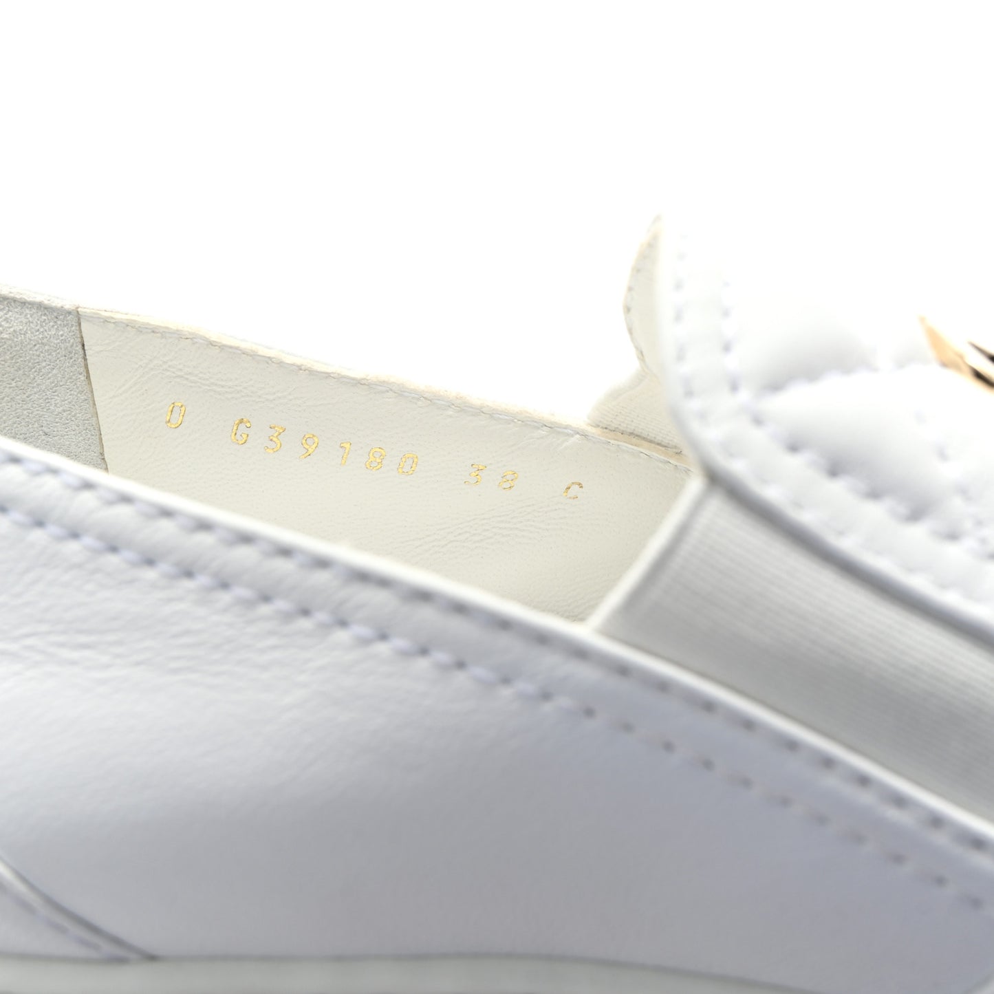 Lambskin Quilted Womens CC Stroll Sneakers 38 White