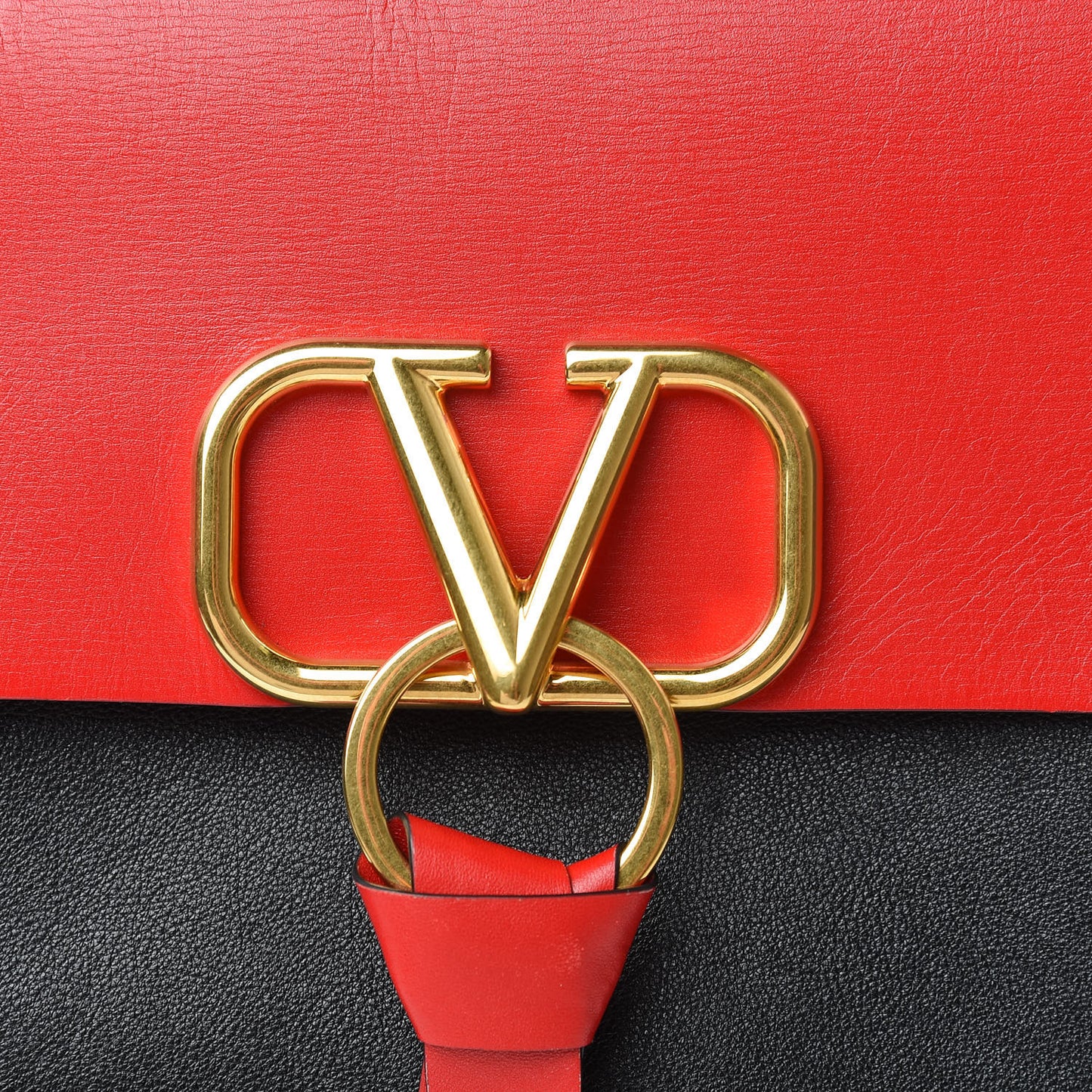 Smooth Calfskin Medium Vring Shoulder Bag Rouge Pur Cerise Black