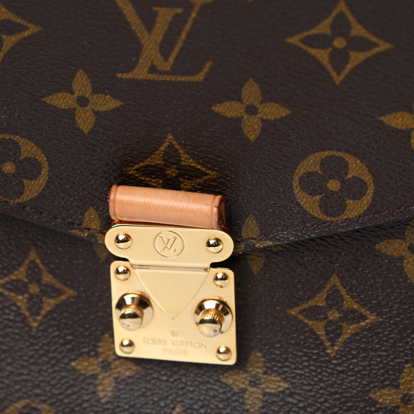 Monogram Pochette Metis