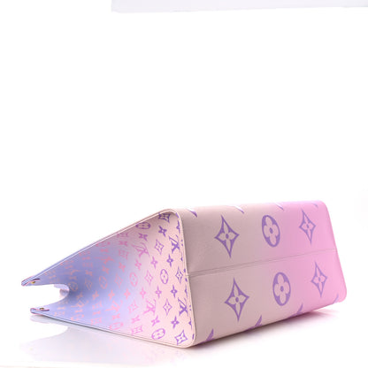 Louis Vuitton Monogram Giant Spring In The City Onthego GM Sunrise Pastel 4 of 9